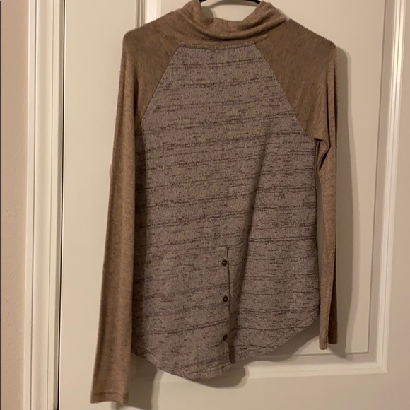 Sweater - Picture 2 of 3